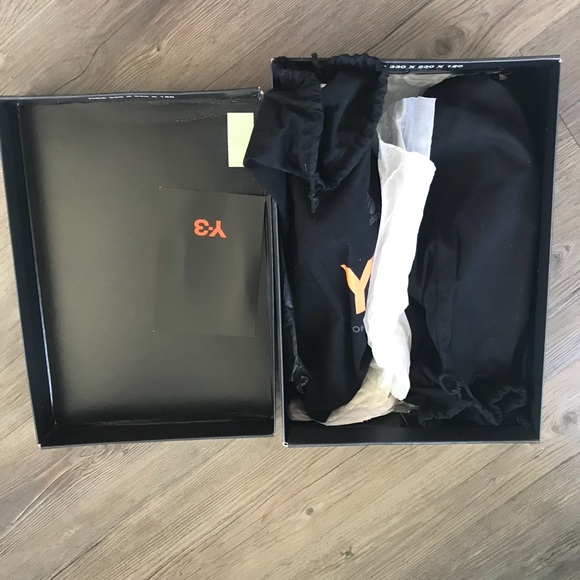 Y-3 2008 Fall/Winter Collection - Picture 3 of 7